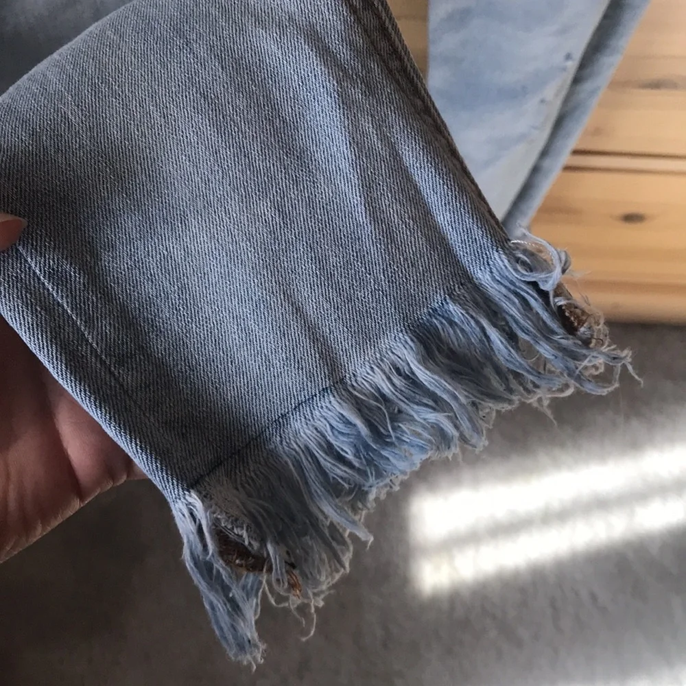 EVIDNT Hermosa Light Wash Frayed Skinny Jeans Size 24